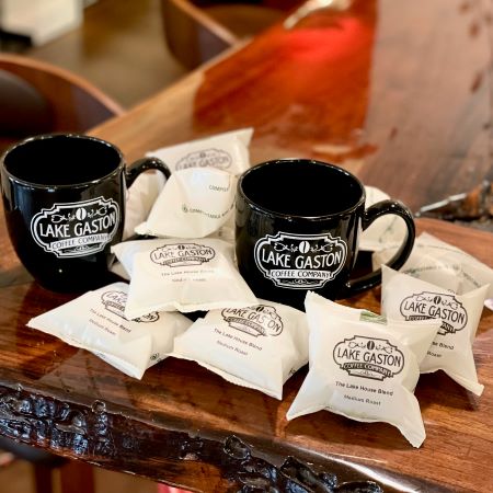 https://lakegastoncoffee.com/cdn/shop/products/coffee-gift-box-pods.jpg?v=1666830704